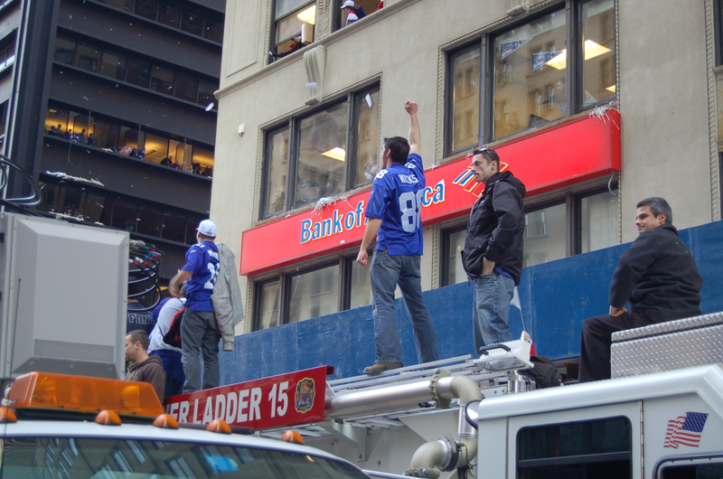 Illustration for article titled The Giants Parade, Through The Lens Of A Guy Who Got Kicked Out Of It